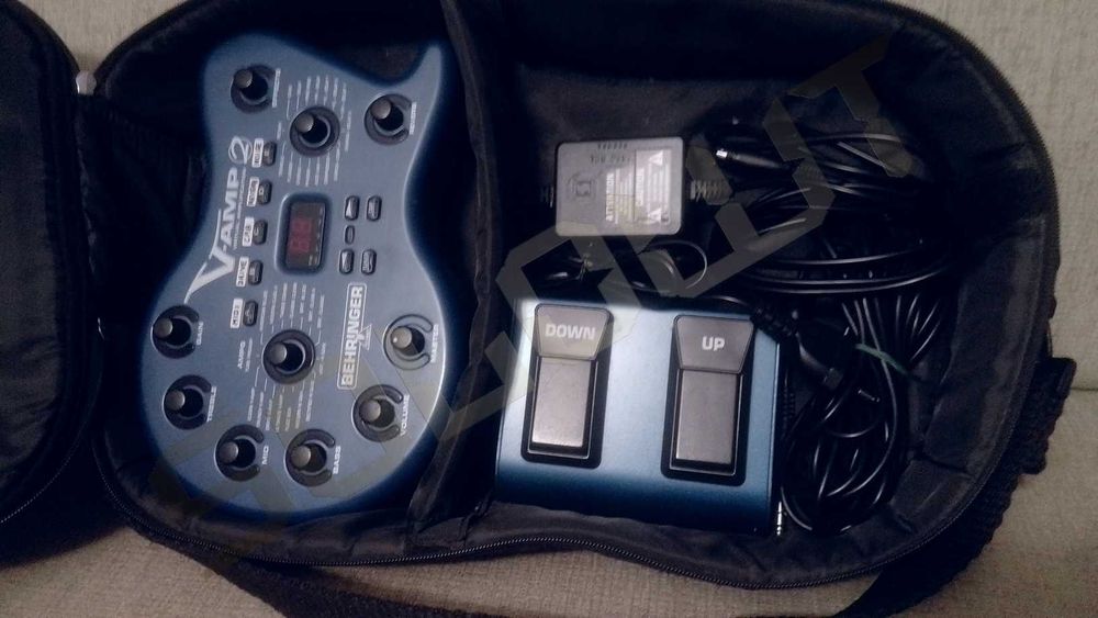 Behringer V-Amp 2 - Multiefekt gitarowy