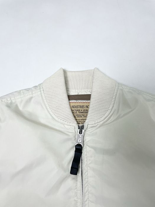 Alpha Industries розмір S ОРИГІНАЛЬНИЙ білий бомбер