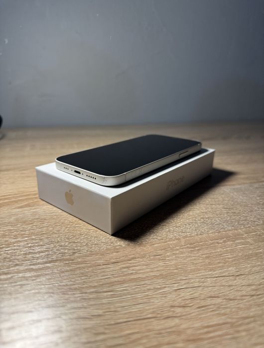 iPhone 12,kolor biały,128gb