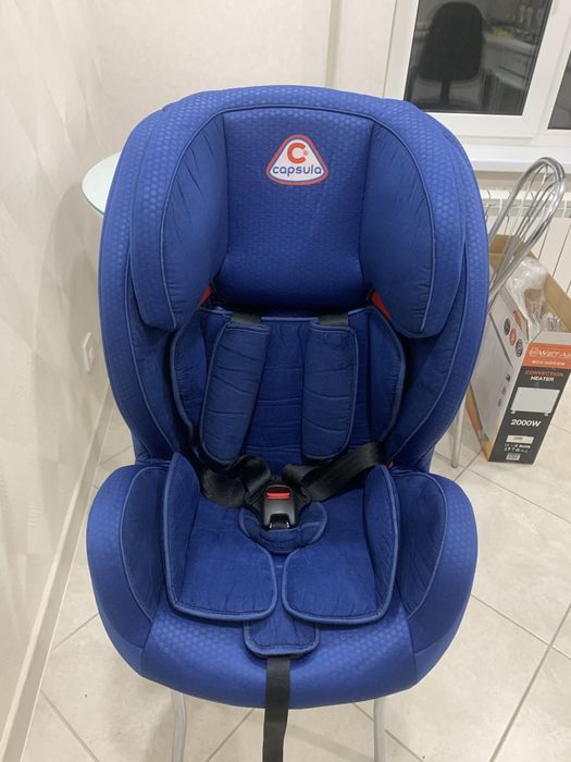 Продам дитяче автокрісло Capsula з isofix 9-36 кг