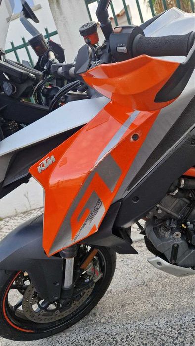 KTM 1290 Superduke GT 2017 [com malas]