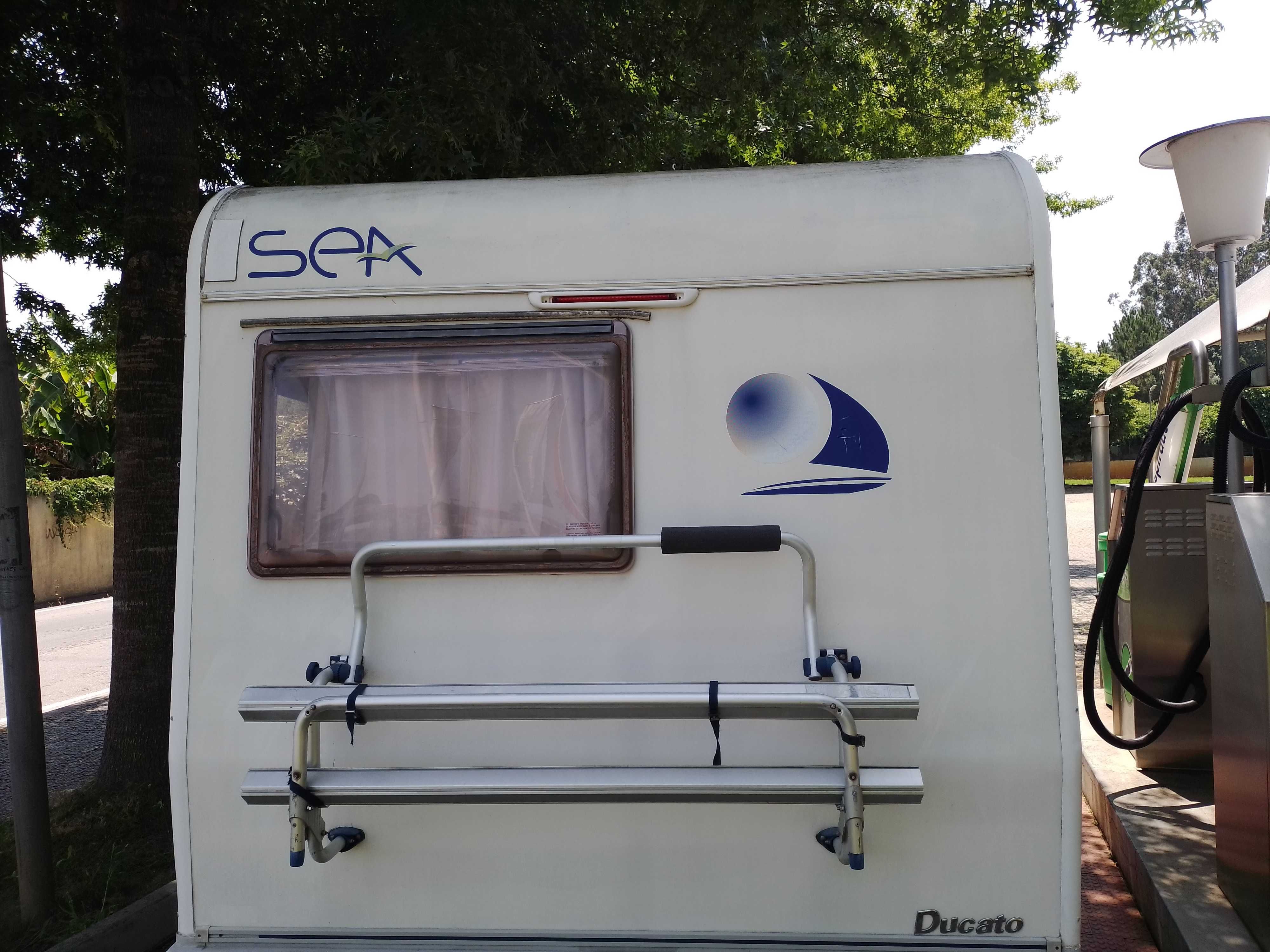 Autocaravana Fiat Ducato 2.8 HDI SEA, 2003 com Ar Condicionado