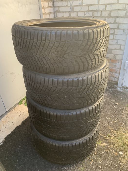 Продам комплект різношироких зимових шин YOKOHAMA winter v 905.