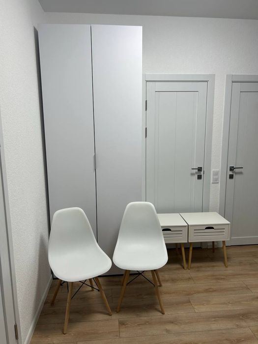 Шафа нова в стилі юска