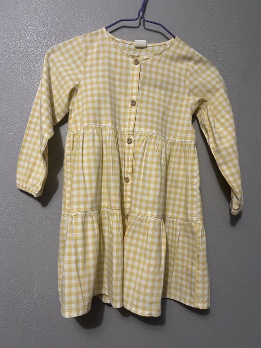 Дуже мила сукня для дівчинки, фірми H&M, розмір 104
