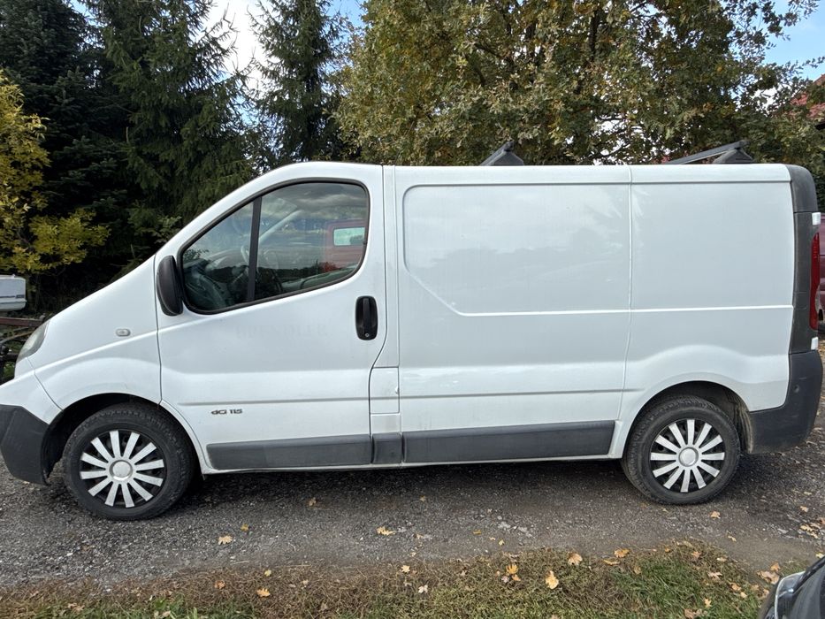 Renault Trafic 2.0 dci 115 KM 6biegow VAT 1