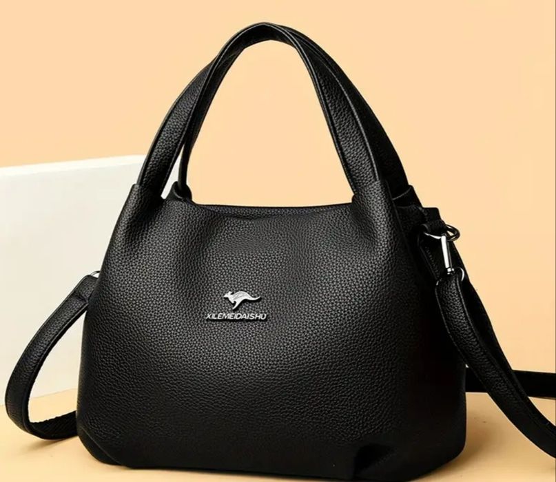 Продам стильну жіночу чорну сумочку