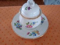 bule em porcelana