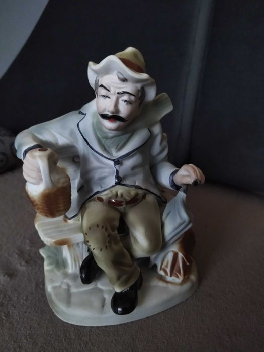 Figurka z  porcelany