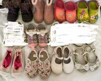 Lote de calcado menina sandalias, sapatos, crocs, botas