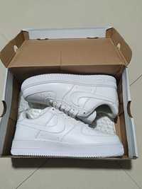 Nike Air Force 1'07 Białe 39