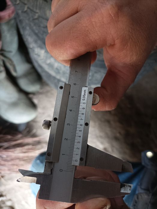 Продам зимову резину R13 з титановими дисками