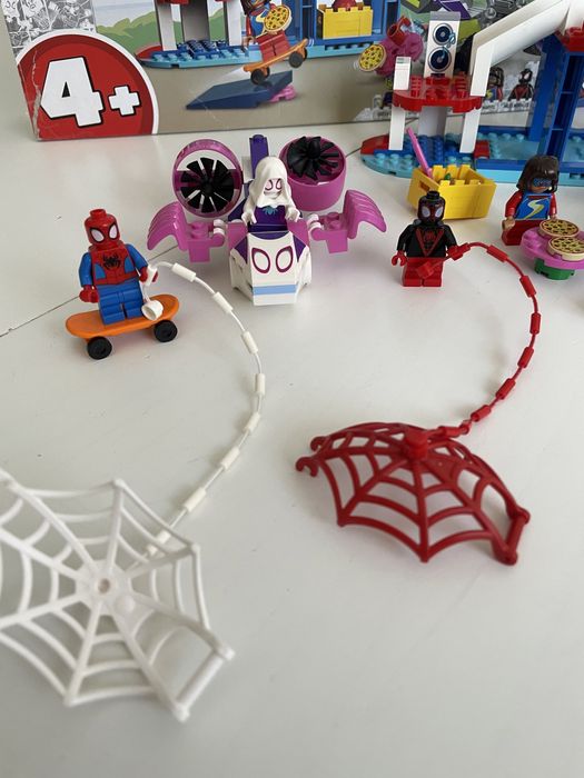 LEGO Spidey central de comando