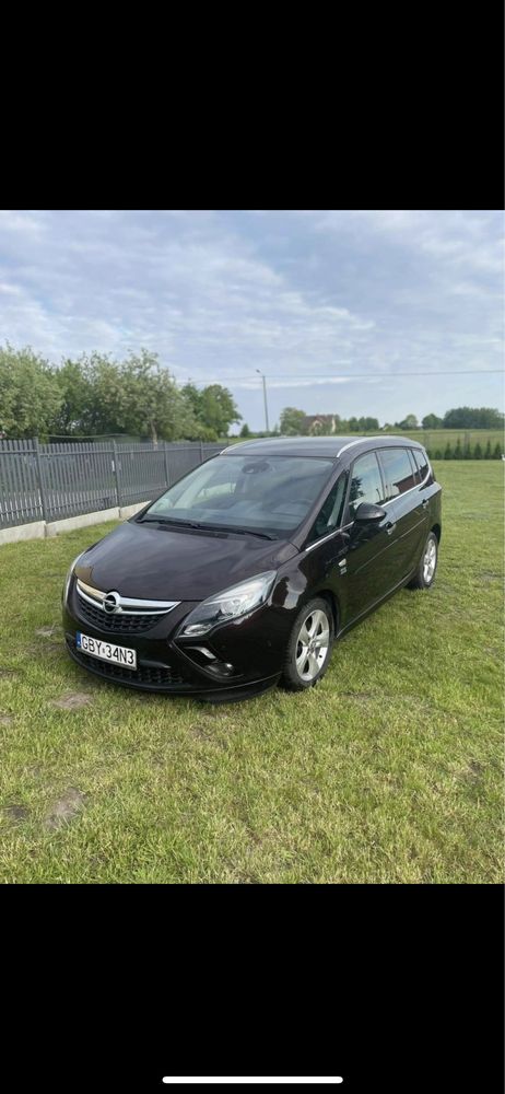 Opel Zafira 1.6 Turbo benzyna