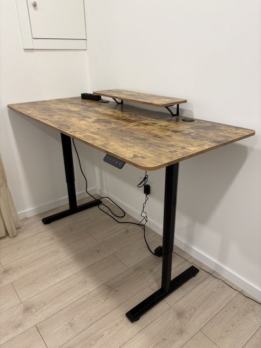 Secretaria de escritorio elevatória