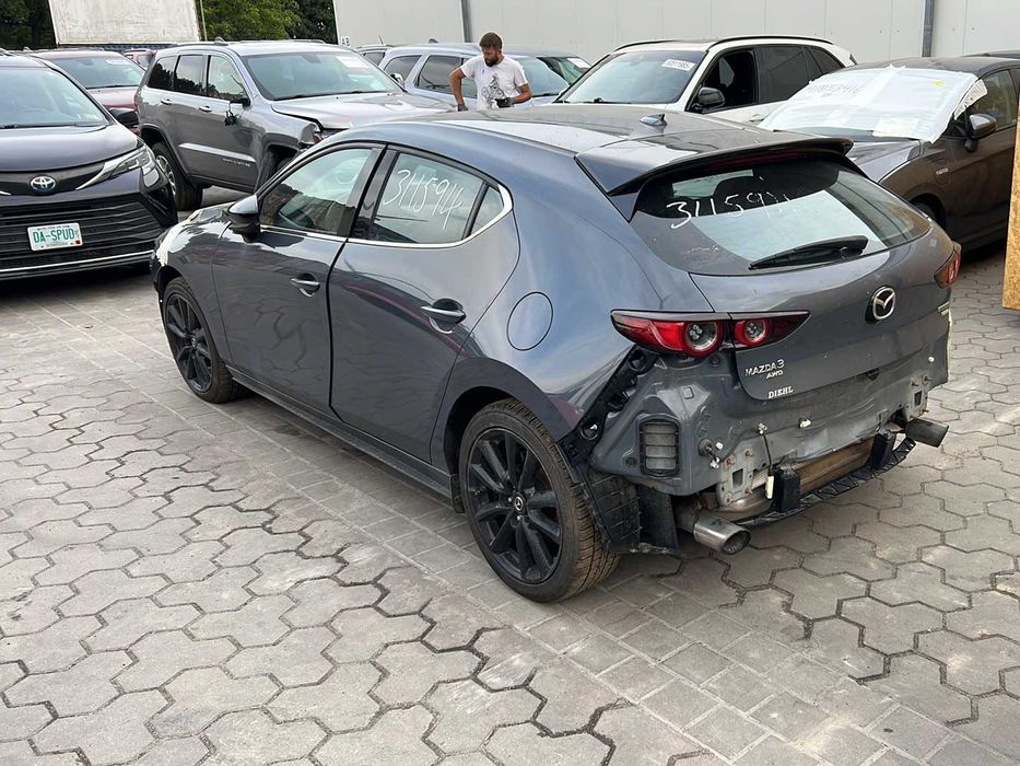 mazda 3 2.5 Turbo, 250 koni,AWD,Bose, HUD... już w kraju, prywatna