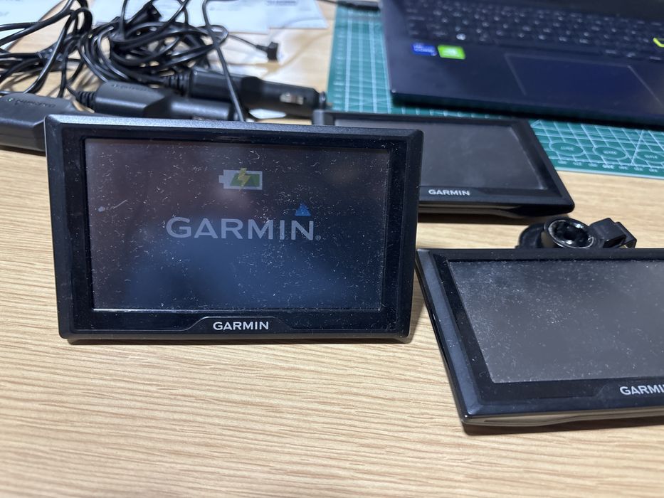 3 GPS Garmin Drive 1 - 50 LMT e 2 - 51 LMT-S