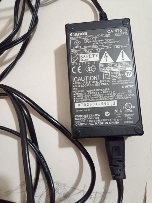 Продам камеру Canon CD210