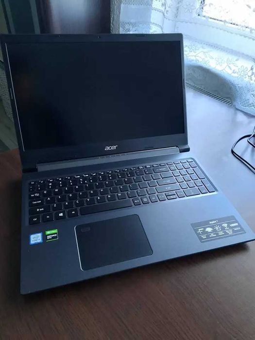 Laptop gamingowy Acer Aspire 7A715-75G-50V4 15,6" (cena do negocjacji)