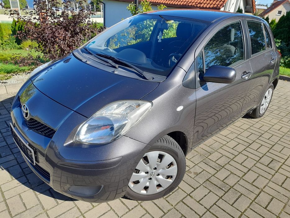 Zarejestrowany*1.33 VVTI benzyna*100KM*6biegów*5Drzwi*JedenWłaściciel*