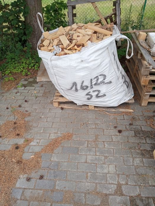 Drewno opałowe w workach zrzyny