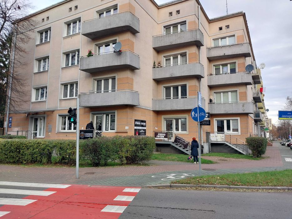 Lokal. Biuro lub usługi. Częstochowa koło teatru.