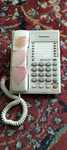 Stary telefon stacjonarny Panasonic