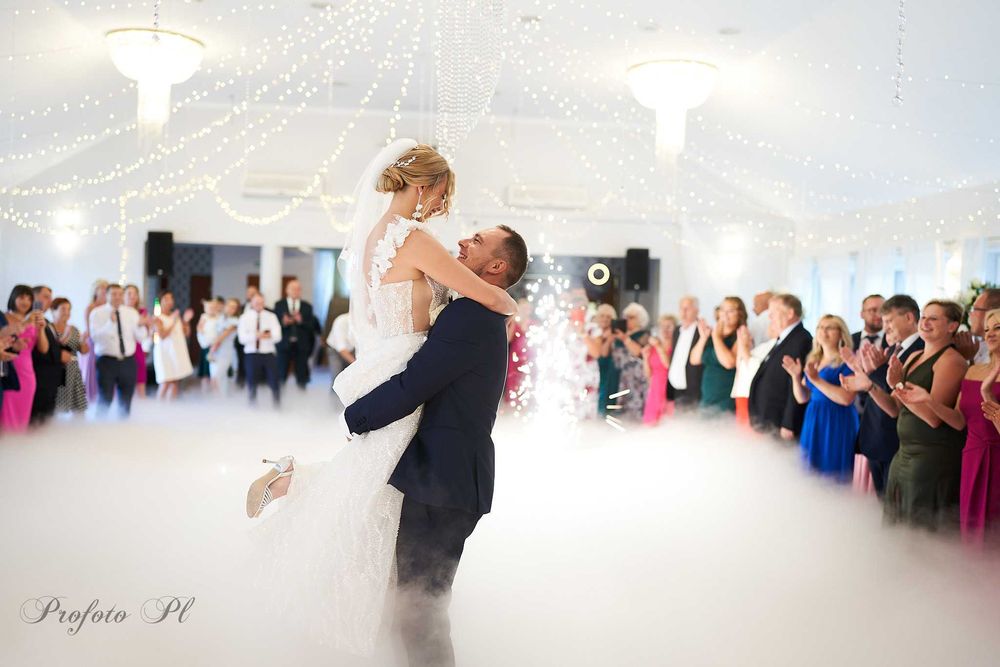 fotograf na wesele od 1900zl Kielce, KońskieJędrzejówWłoszczowa,Zawie