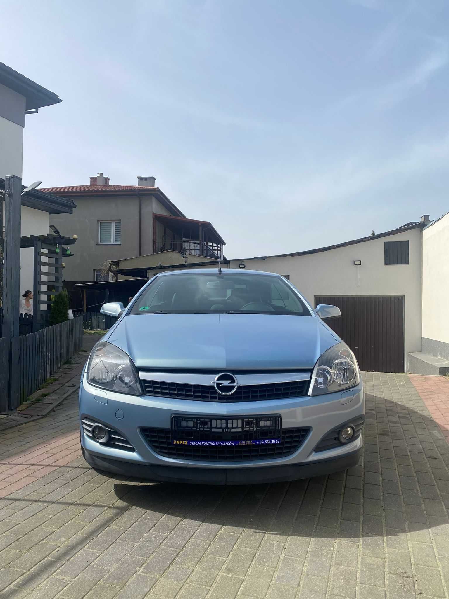 Opel Astra H TwinTop 2.0Turbo, dobre wyposażenie, zadbany, cabrio