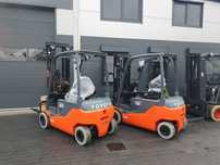 Wózek Toyota 8FBM20T 2024r Elektryczny Triplex 4 sekcje,8FBM16 8FBM18T