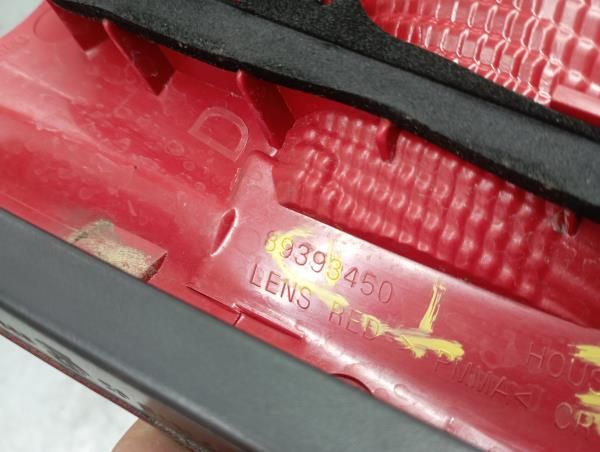 Farolim da mala direito SEAT Exeo (3R2)