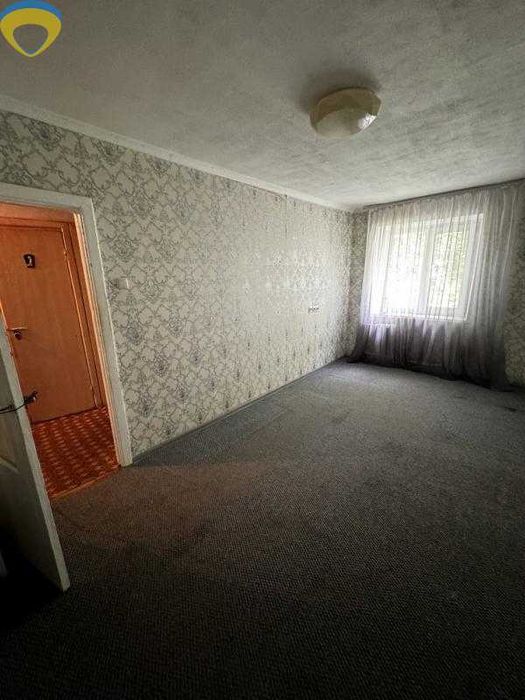 Продам 2-кімнатну квартиру біля парку на Черемушках!