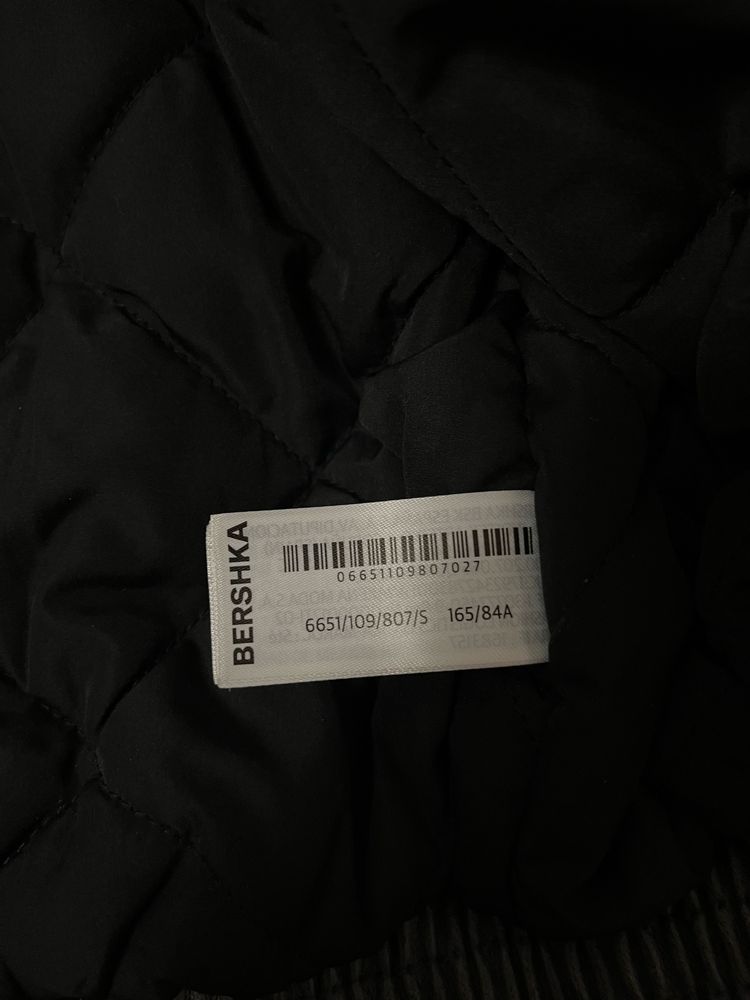 Кожанная куртка Bershka