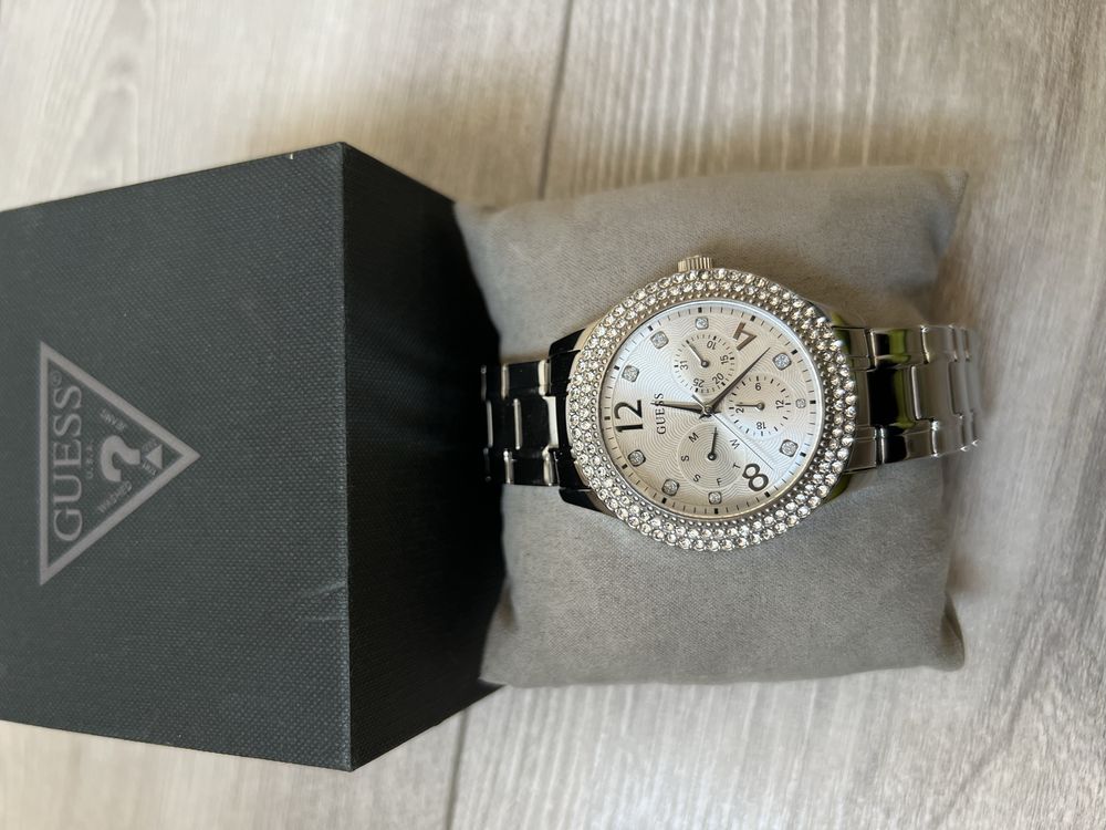 Часы женские guess silver 40 mm