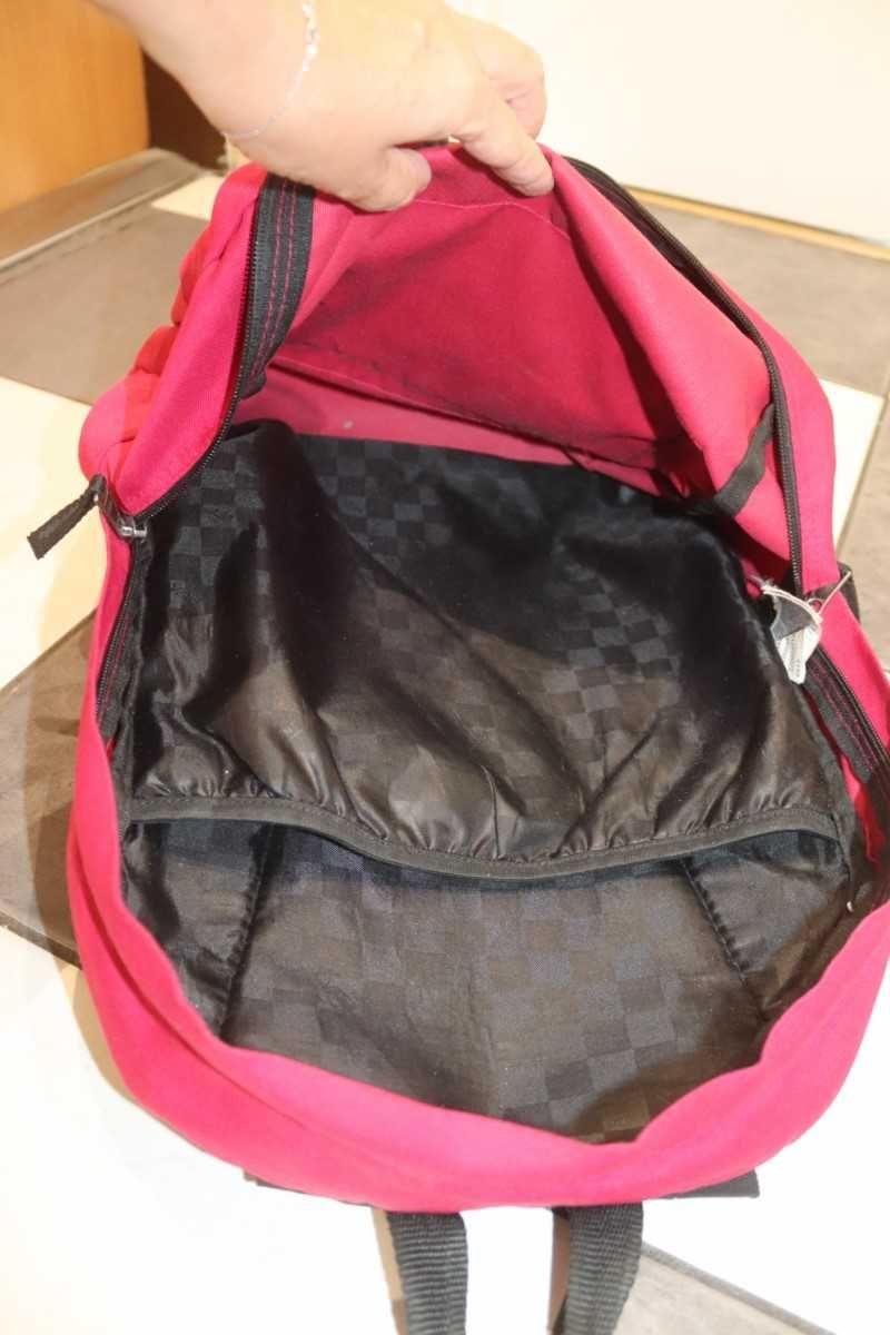 Vans amarantowy plecak