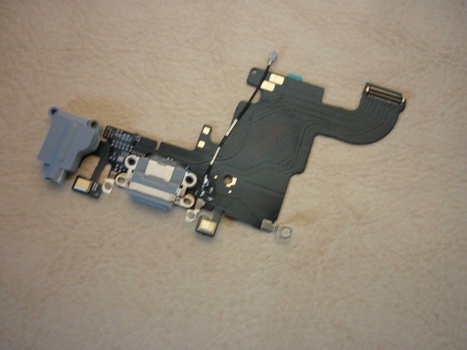 Шлейф с разъемом зарядки, для iPhone 6S,  с коннектором наушников