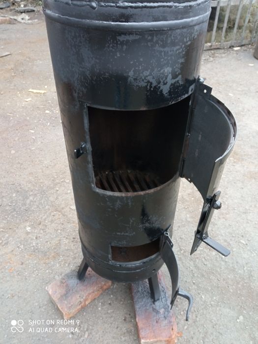 Буржуйка з газового балона.