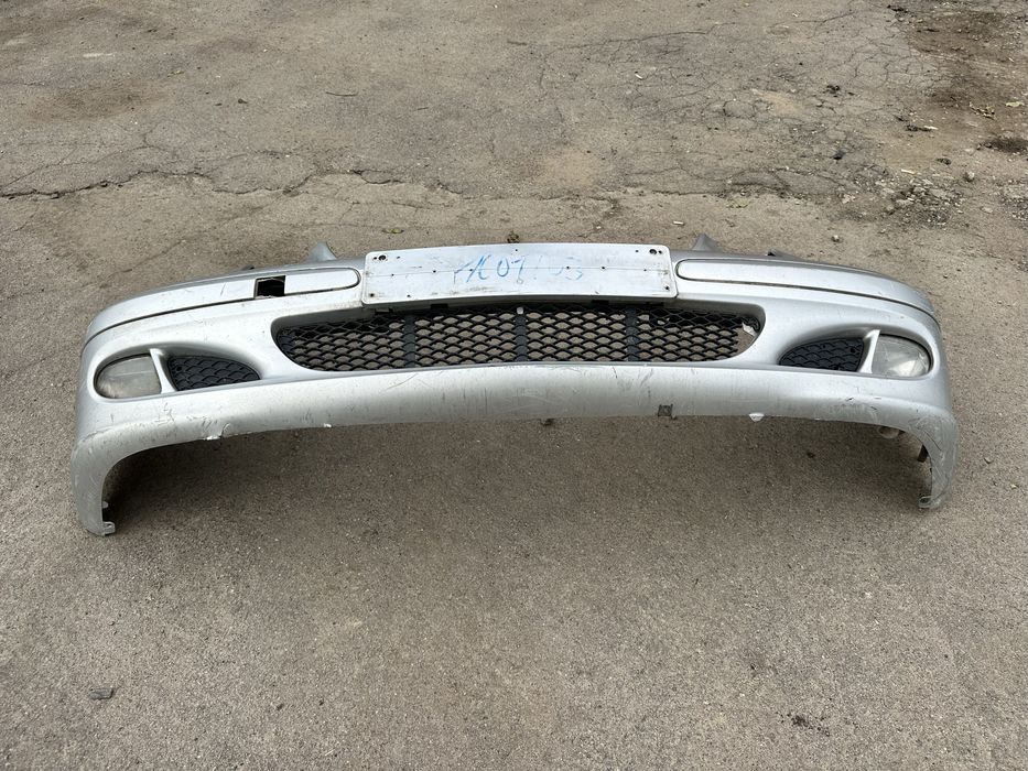Передній бампер Mercedes-Benz W211 Мерседес Бенз В211 2002–2006 дорест