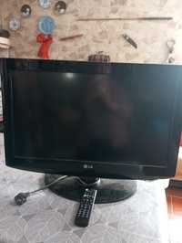 Vendo 2 televisores da marca LG com comando