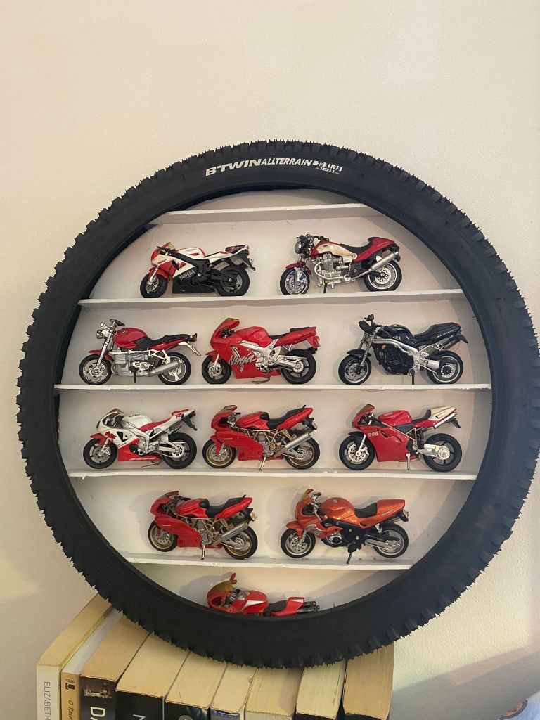Coleção de motas miniatura
