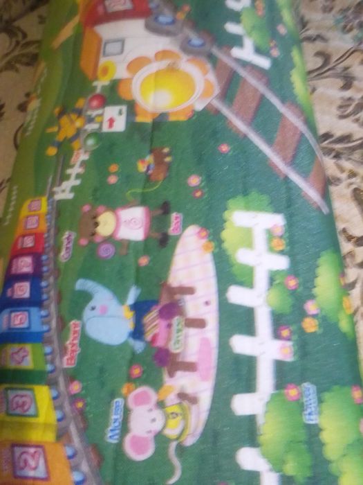 Дитячий килимок.