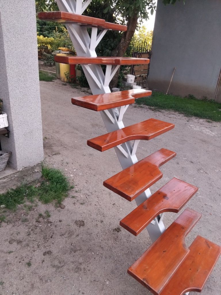 Schody mijane na solidnej konstrukcji stalowe nie marketowe H=250cmj