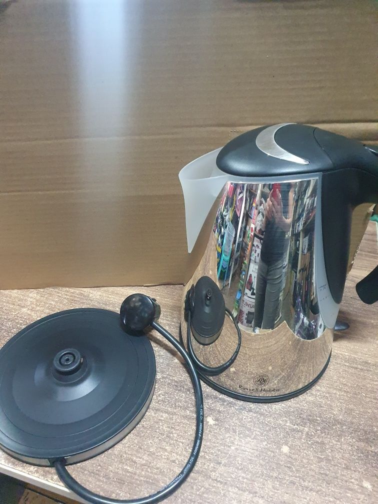 Електричний чайник Russell Hobbs