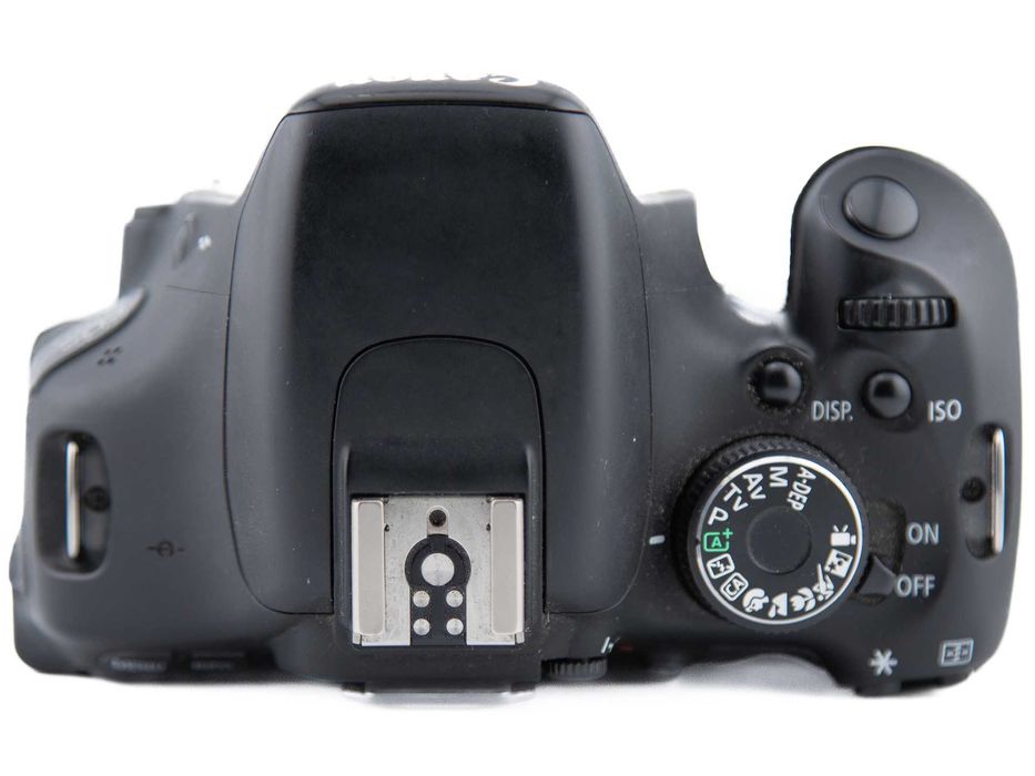 Lustrzanka Canon EOS 600D korpus z ładowarką - przebieg 30735 zdjęć