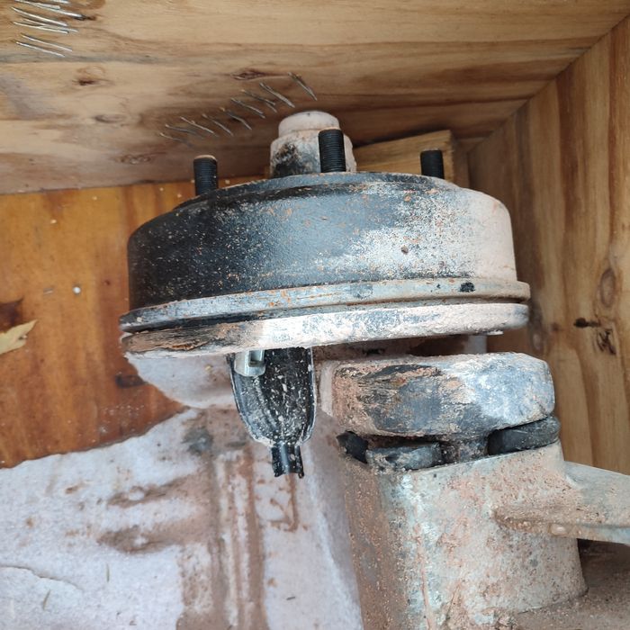 Oś Al-ko 2300kg z hamulcem pod agregat kompresor przyczepa laweta