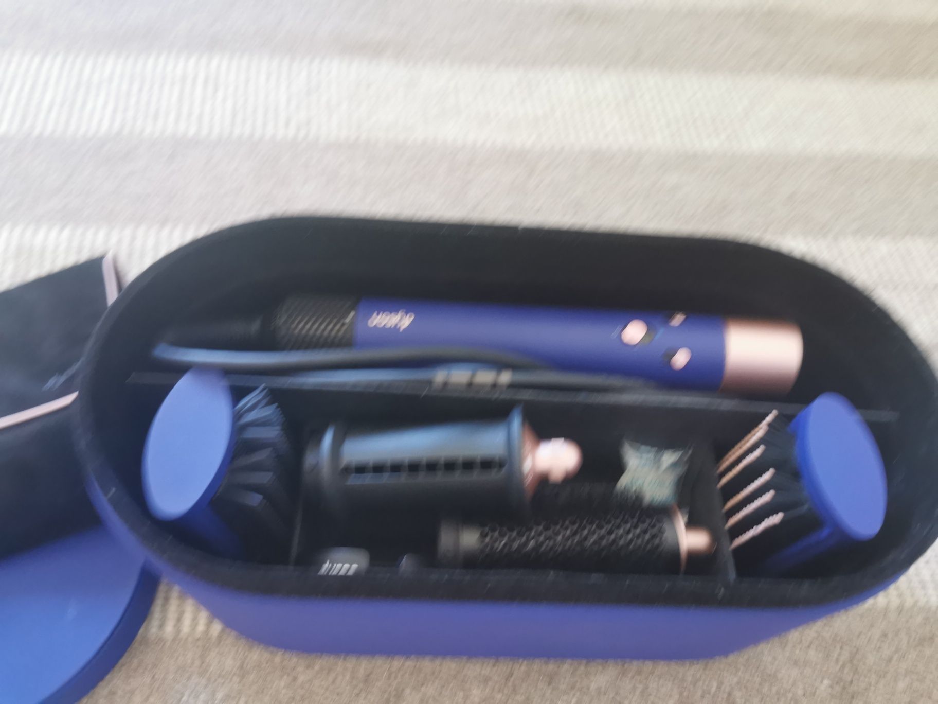 Modelador Dyson com garantia e pouco uso