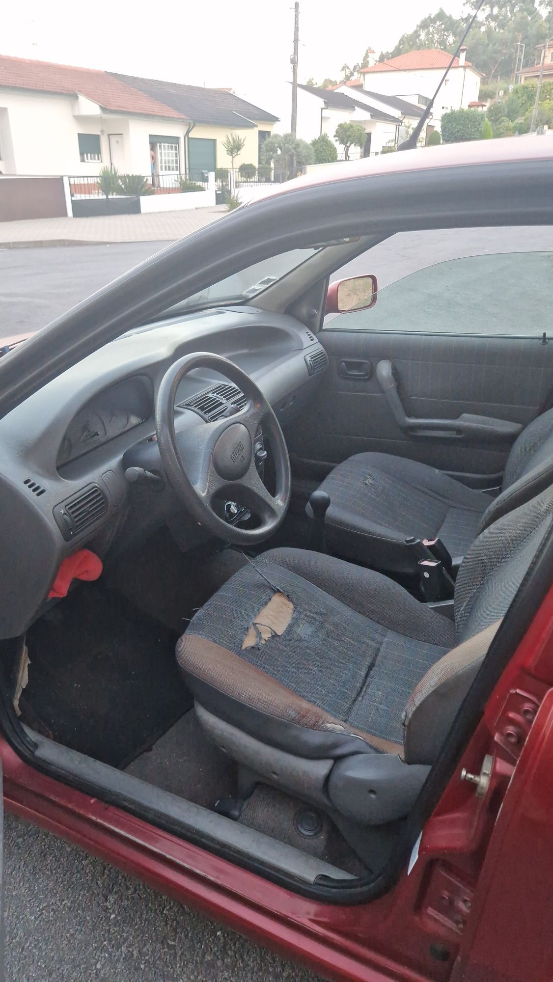 Fiat punto 1994 quatro portas