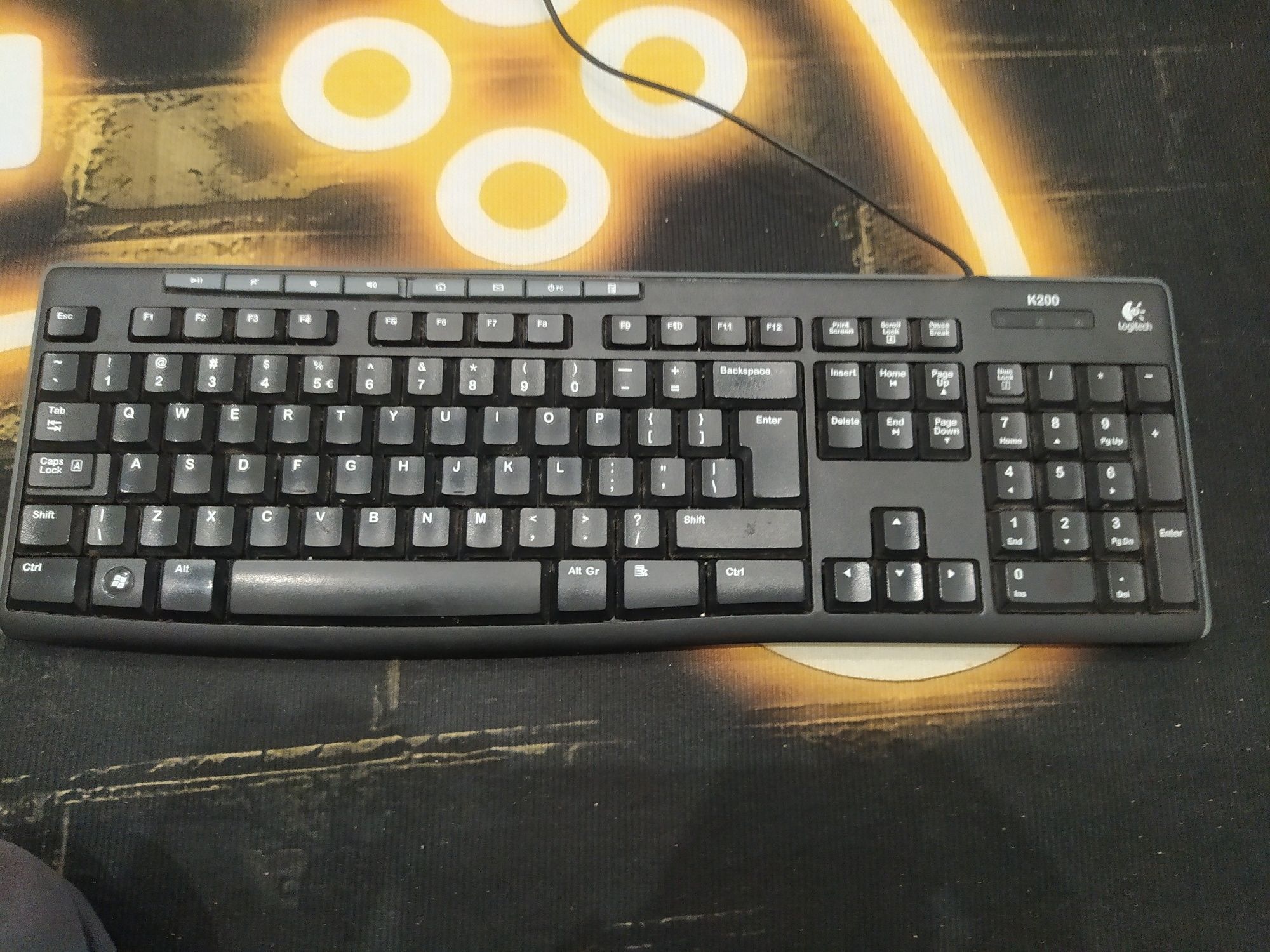 Klawiatura Logitech K200