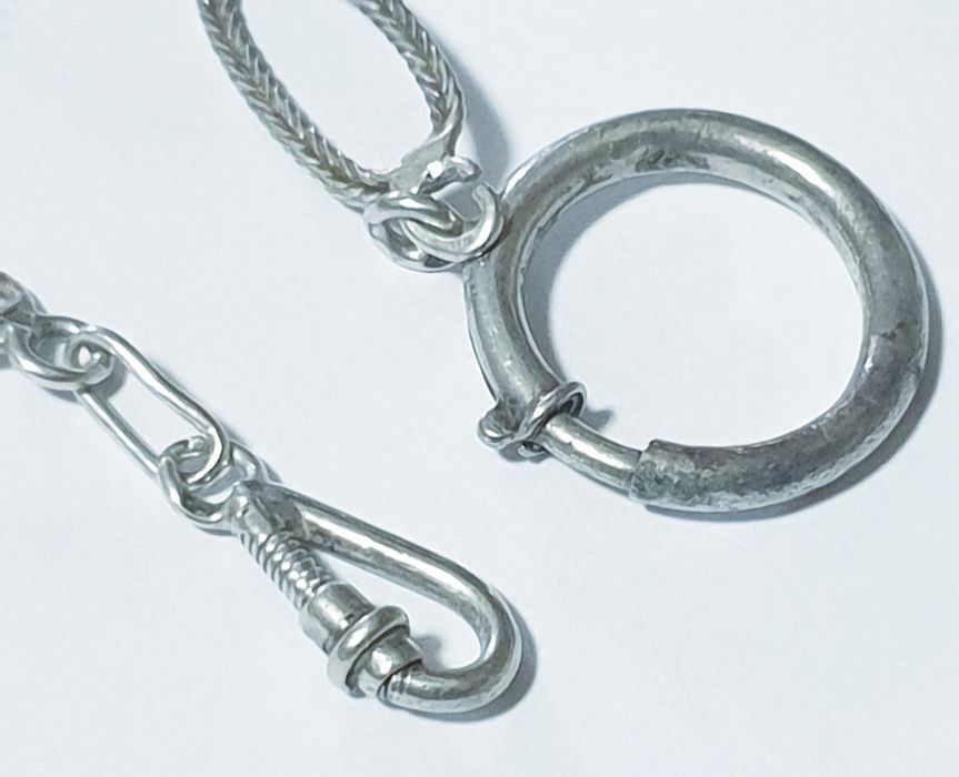 Antiga corrente de relógio de bolso em prata portuguesa contrastada