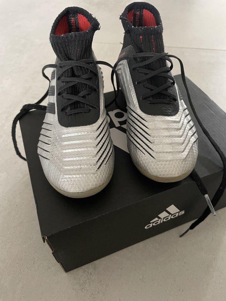 Adidas predator korki rozmiar 29